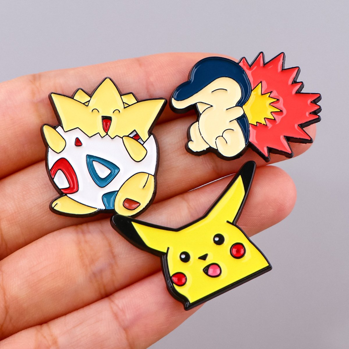 Última Colección Elf: Broche E - Embroidery Textile reseña y precio